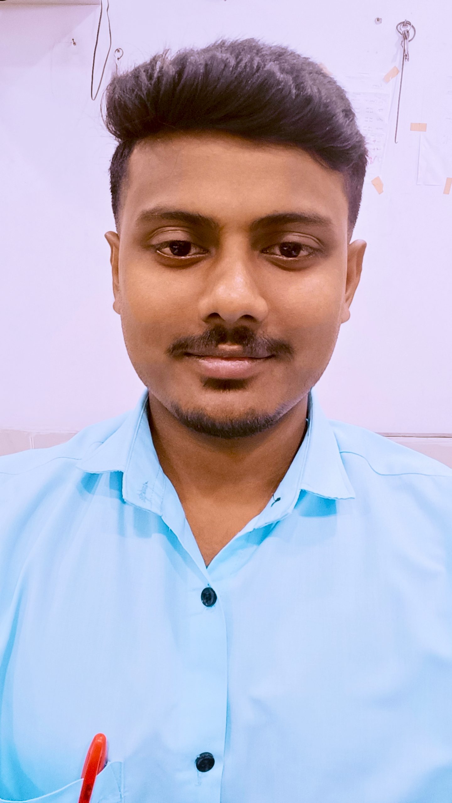 Shri Dinesh Gupta